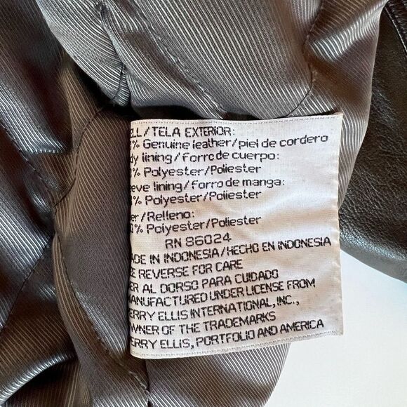 Perry Ellis Black Leather Jacket with Quilted Lining Men’s Large - Picture 5 of 11